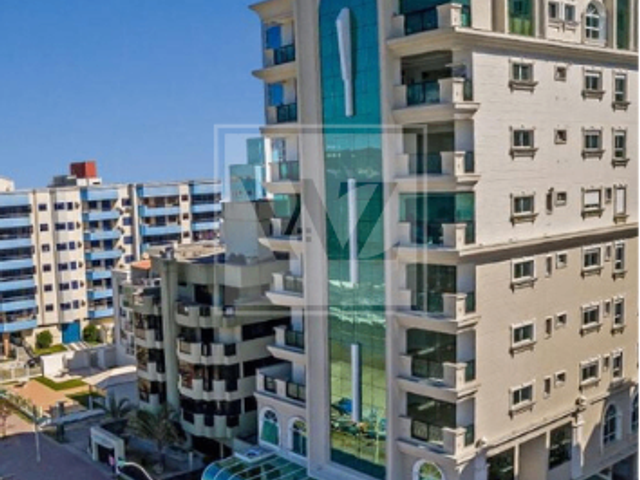 Apartamento 4 quartos e 6 banheiros, à venda, no bairro Meia Praia em Itapema