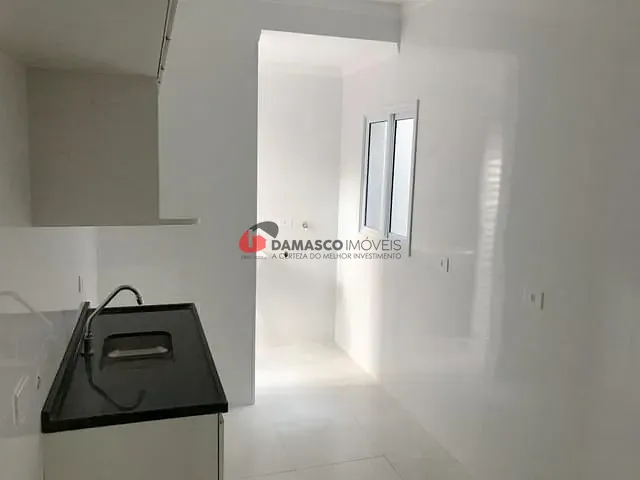 Apartamento 2 quartos e 1 banheiro, para alugar, no bairro Santa Maria em Santo André