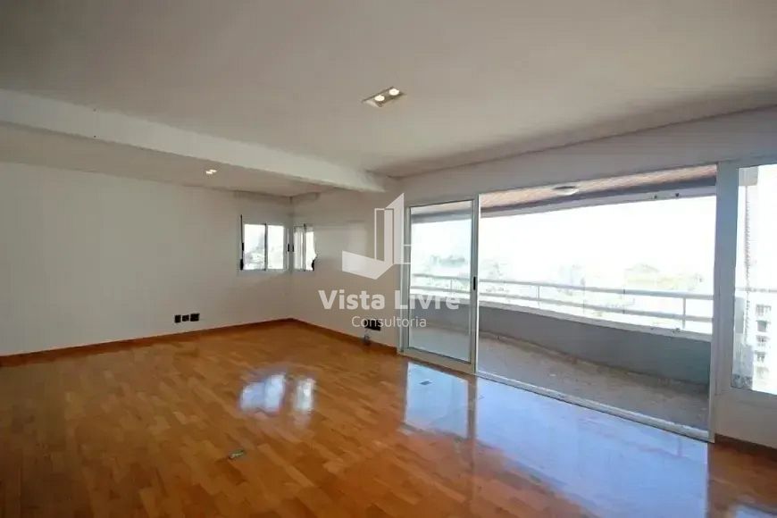 Apartamento, 3 quartos, 140 m² - Foto 1