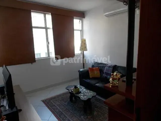Apartamento com 92m² 3 quartos e 2 banheiros, à venda ou para alugar, no bairro Copacabana em Rio de Janeiro