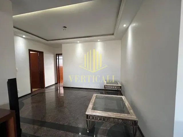 Apartamento com 220m² 4 quartos e 4 banheiros, à venda, no bairro Jardim Mariana em Cuiabá