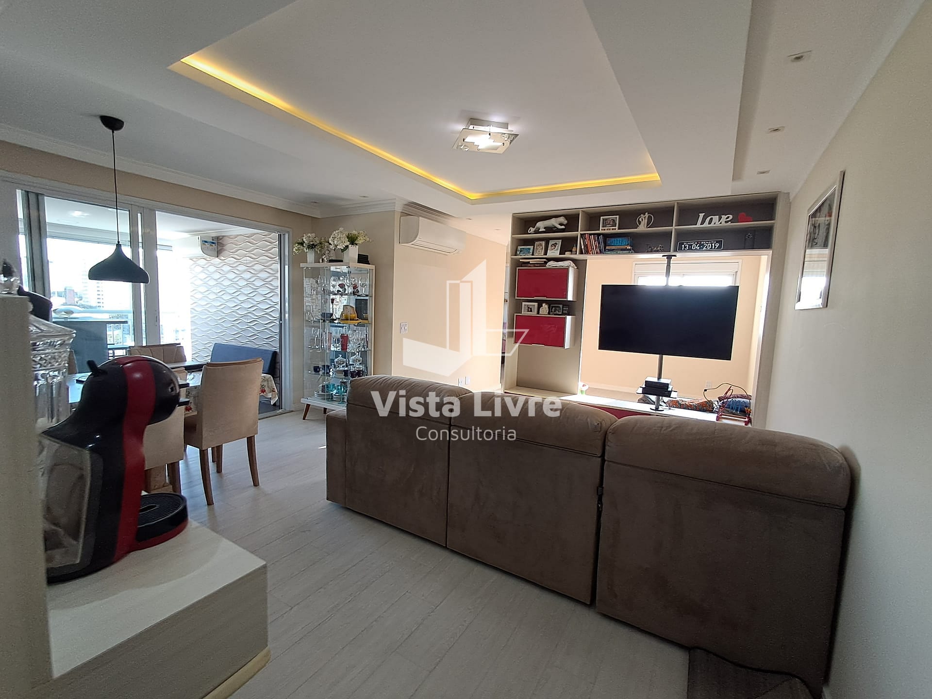 Apartamento à venda com 3 quartos, 100m² - Foto 1