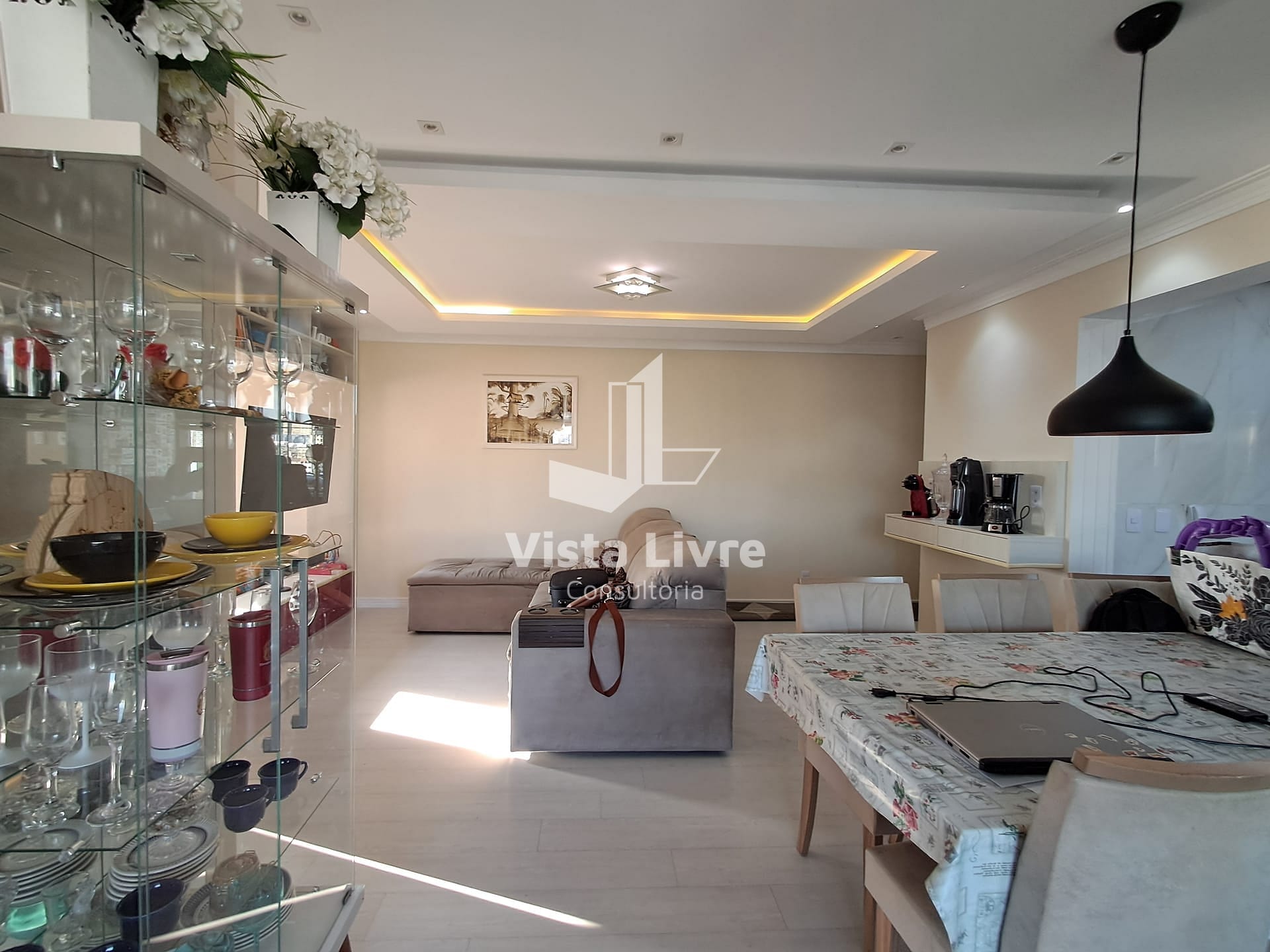 Apartamento à venda com 3 quartos, 100m² - Foto 4