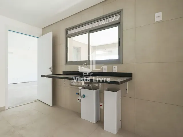 Apartamento com 177m² 3 quartos e 3 banheiros, à venda, no bairro Mirandópolis em São Paulo