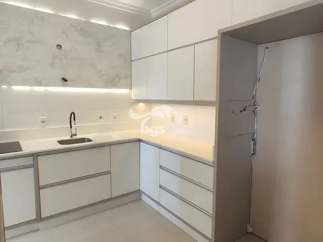 Apartamento com 127m² 3 quartos e 2 banheiros, à venda, no bairro Centro em Rua 2850