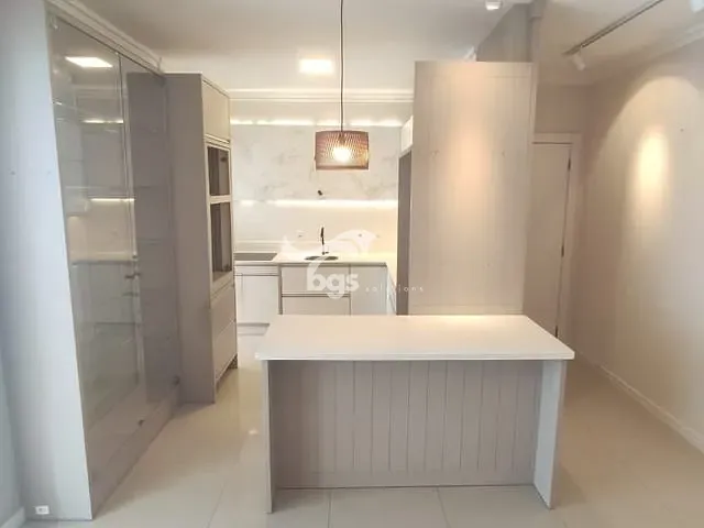 Apartamento com 127m² 3 quartos e 2 banheiros, à venda, no bairro Centro em Rua 2850
