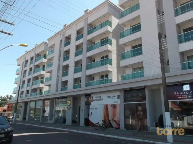 Apartamento 2 quartos e 2 banheiros, à venda, no bairro Centro em Piçarras