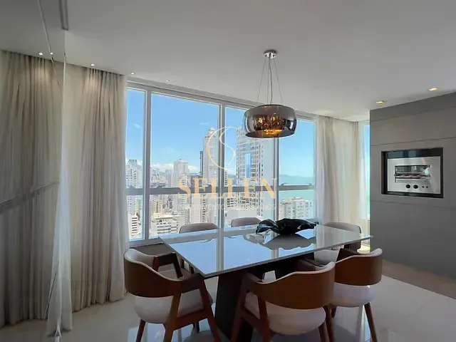 Apartamento com 173m² 3 quartos e 4 banheiros, à venda, no bairro Centro em Balneário Camboriú