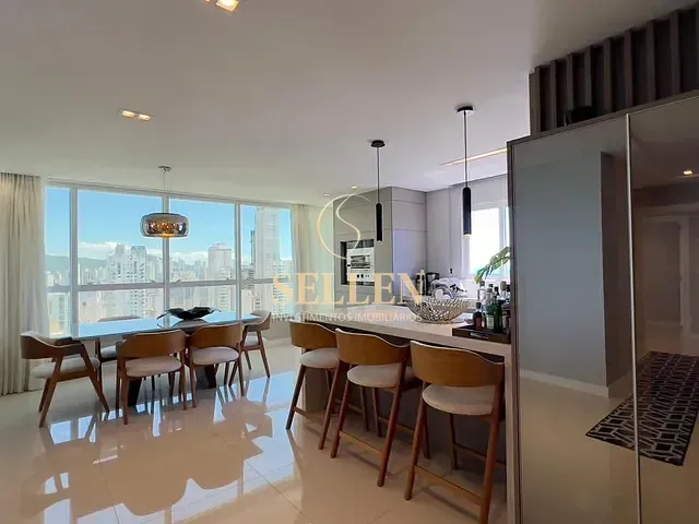 Apartamento com 173m² 3 quartos e 4 banheiros, à venda, no bairro Centro em Balneário Camboriú
