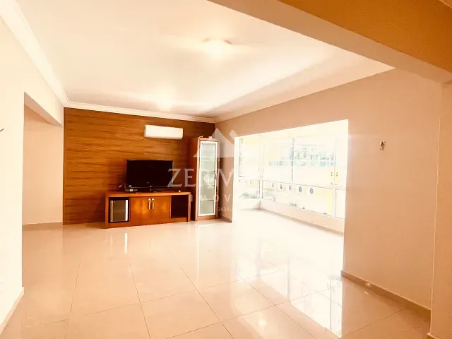 Apartamento 3 quartos e 2 banheiros, à venda, no bairro Centro em Balneário Camboriú