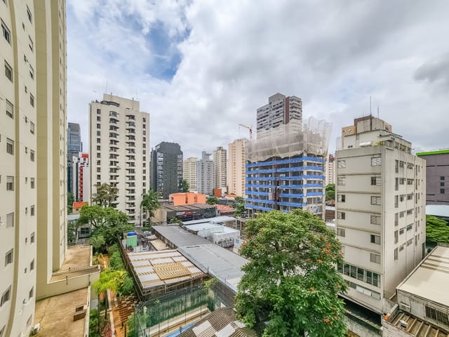 Apartamento com 95m² 3 quartos e 5 banheiros, à venda, no bairro Moema em São Paulo