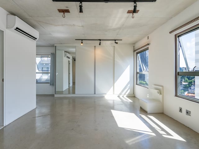 Apartamento com 70m² 1 quarto e 1 banheiro, à venda, no bairro Jardim das Acácias em São Paulo