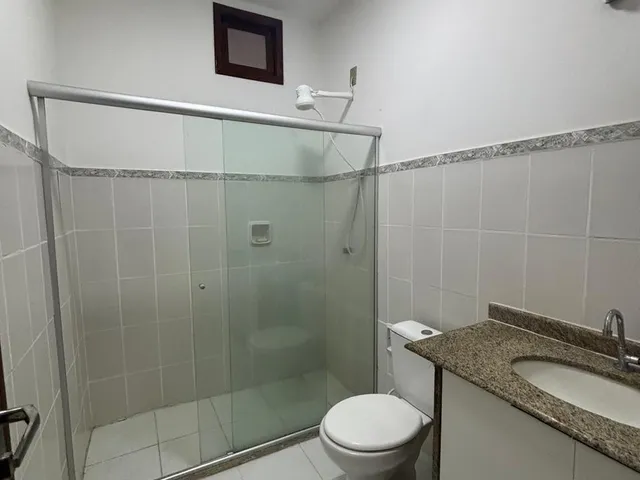 Apartamento 3 quartos e 2 banheiros, para alugar, no bairro Miramar em Macaé
