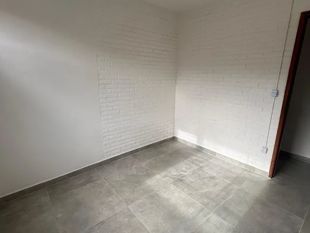 Apartamento 2 quartos e 1 banheiro, para alugar, no bairro Miramar em Macaé
