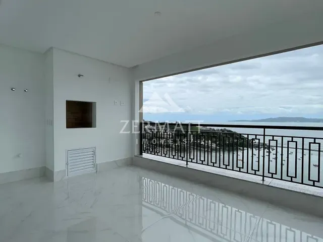 Apartamento com 216m² 3 quartos e 4 banheiros, à venda, no bairro Centro em Itapema