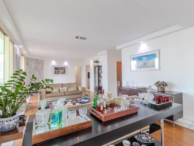 Apartamento com 237m² 3 quartos e 5 banheiros, à venda, no bairro Campo Belo em São Paulo