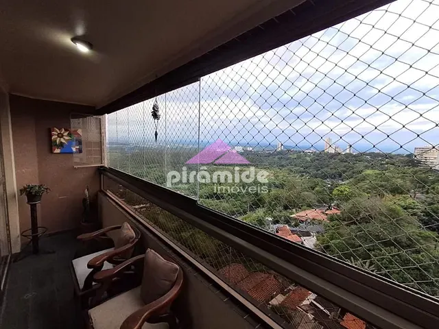 Apartamento com 170m² 4 quartos e 2 banheiros, à venda, no bairro Centro em São José dos Campos