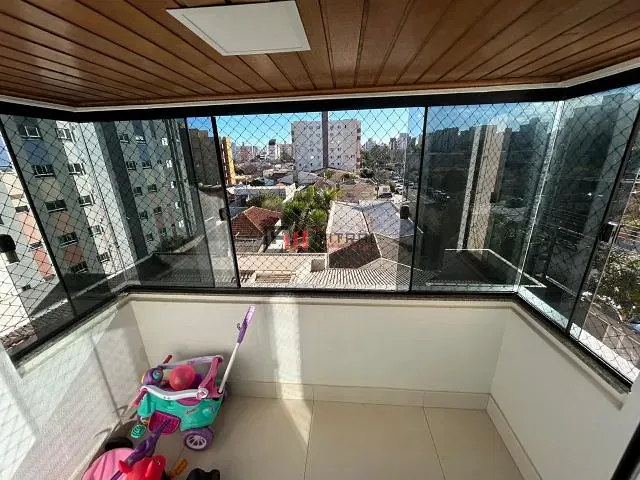Apartamento 3 quartos e 2 banheiros, à venda, no bairro Vila Ipiranga em Londrina