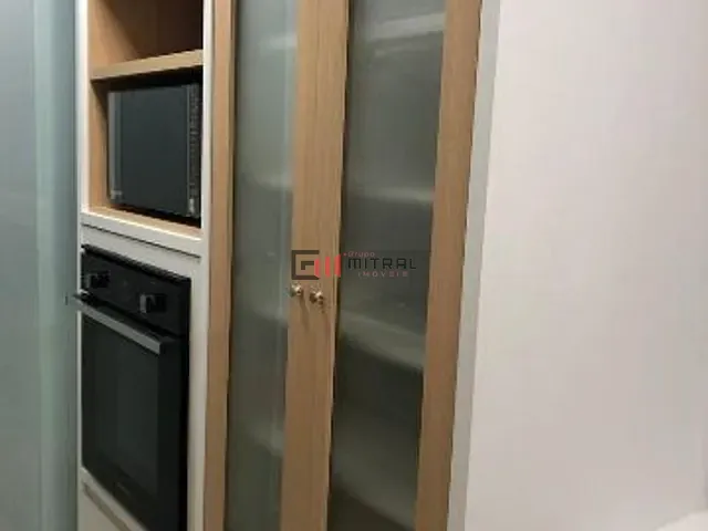 Apartamento 3 quartos e 2 banheiros, à venda, no bairro Vila Ipiranga em Londrina