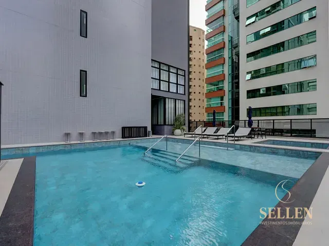 Apartamento com 294m² 4 quartos e 5 banheiros, à venda, no bairro Centro em Balneário Camboriú