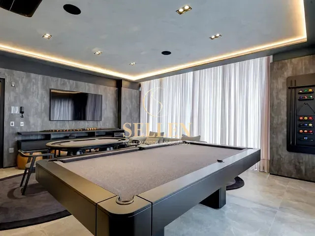 Apartamento com 294m² 4 quartos e 5 banheiros, à venda, no bairro Centro em Balneário Camboriú