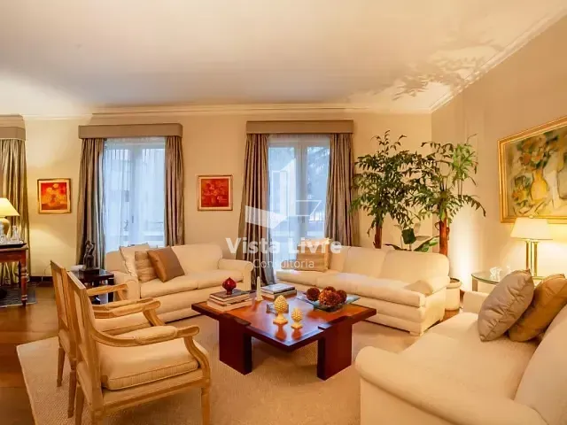 Apartamento com 279m² 4 quartos e 3 banheiros, à venda, no bairro Higienópolis em São Paulo