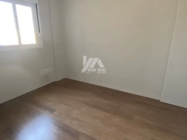 Apartamento 2 quartos e 2 banheiros, à venda, no bairro Centro em Ponta Grossa