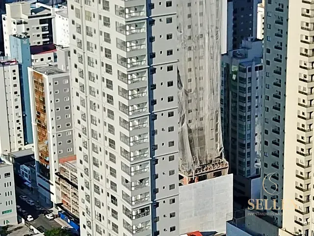 Apartamento 3 quartos e 1 banheiro, à venda, no bairro Centro em Balneário Camboriú