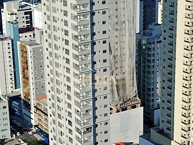 Apartamento 3 quartos e 1 banheiro, à venda, no bairro Centro em Balneário Camboriú
