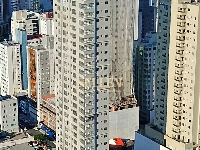 Apartamento 3 quartos e 1 banheiro, à venda, no bairro Centro em Balneário Camboriú
