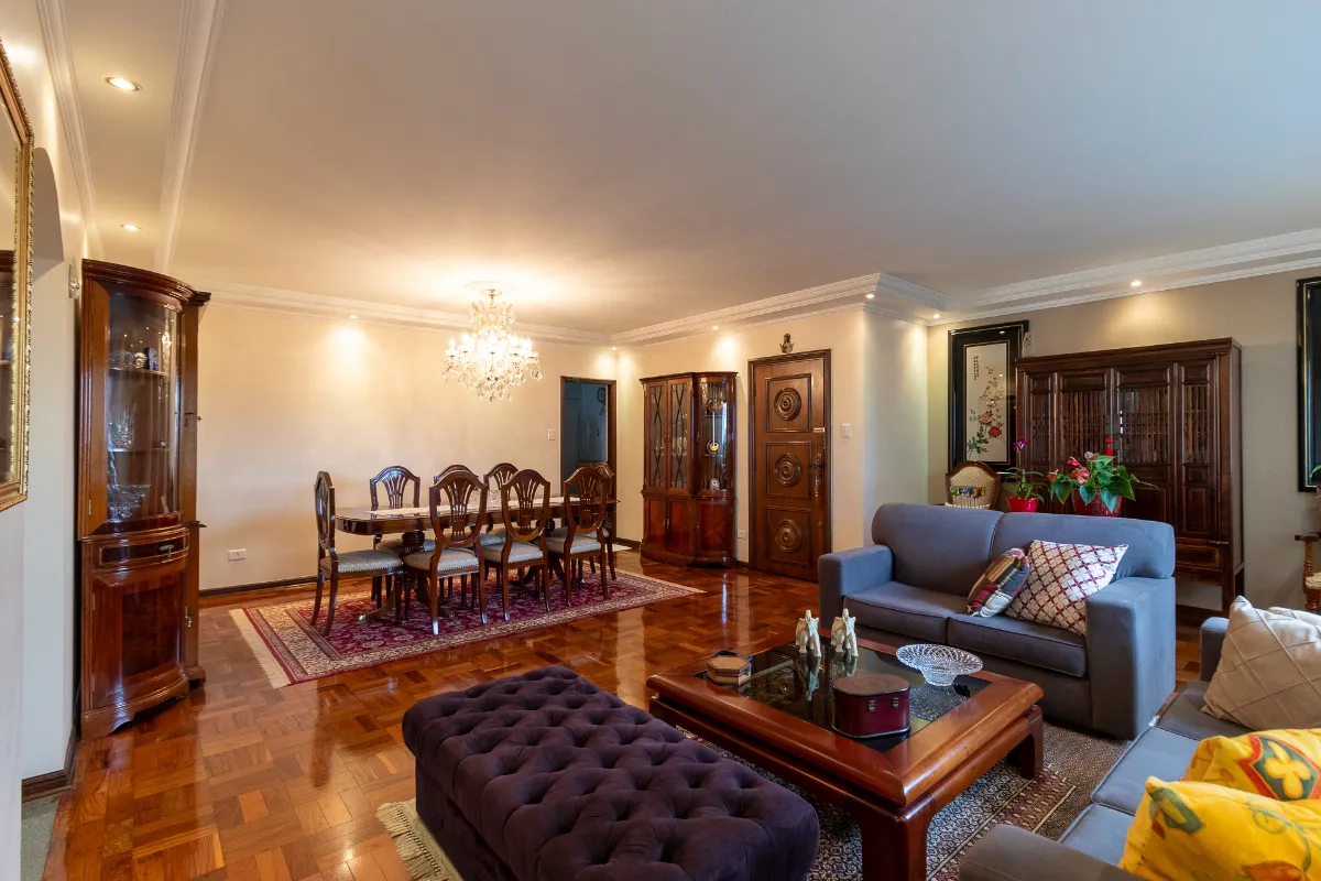 Apartamento para venda em Santo Amaro com 4 quartos, sendo 1 suíte, 155m²