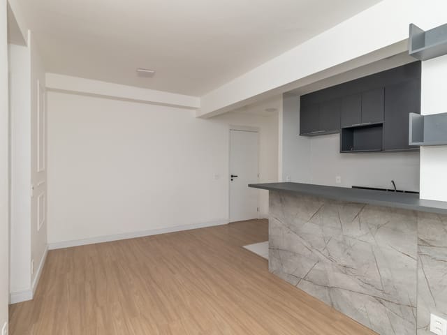 Apartamento com 5700m² 2 quartos e 2 banheiros, à venda, no bairro Vila Prudente em São Paulo