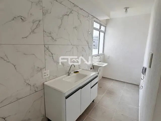 Apartamento 2 quartos e 1 banheiro, para alugar, no bairro Parque Nascente do Rio Capivara em Camaçari