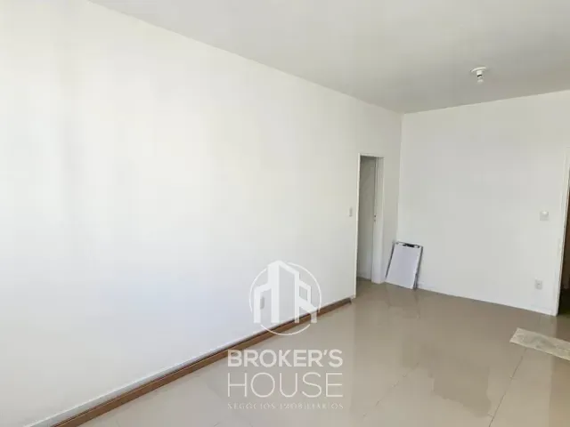 Apartamento 2 quartos e 2 banheiros, à venda, no bairro Santa Helena em Vitória