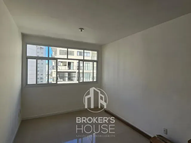 Apartamento 2 quartos e 2 banheiros, à venda, no bairro Santa Helena em Vitória