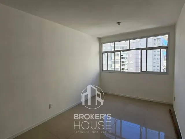 Apartamento 2 quartos e 2 banheiros, à venda, no bairro Santa Helena em Vitória