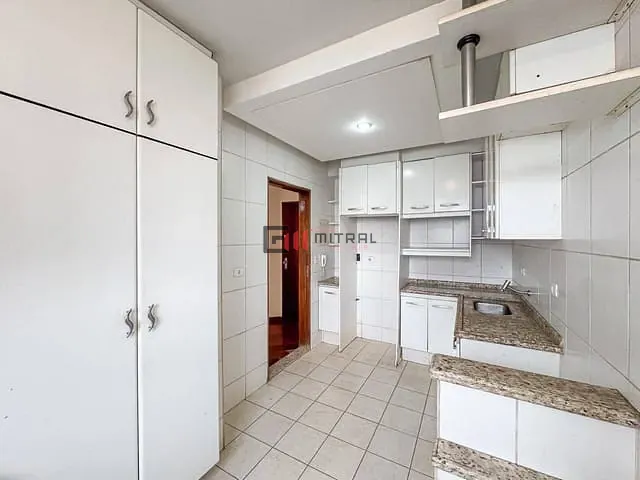 Apartamento com 95m² 3 quartos e 2 banheiros, à venda, no bairro Cláudia em Londrina