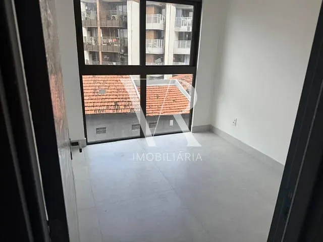 Apartamento 2 quartos e 2 banheiros, à venda, no bairro Cabo Branco em João Pessoa