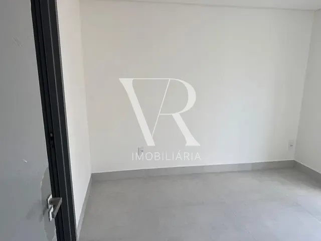 Apartamento 2 quartos e 2 banheiros, à venda, no bairro Cabo Branco em João Pessoa
