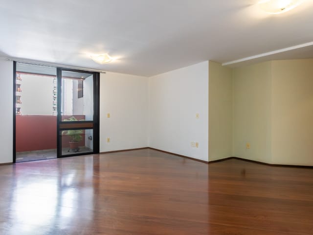 Foto do Apartamento - Apartamento para venda em Moema com 3 quartos, sendo 1 suíte , 120m² | Correteria Imóveis