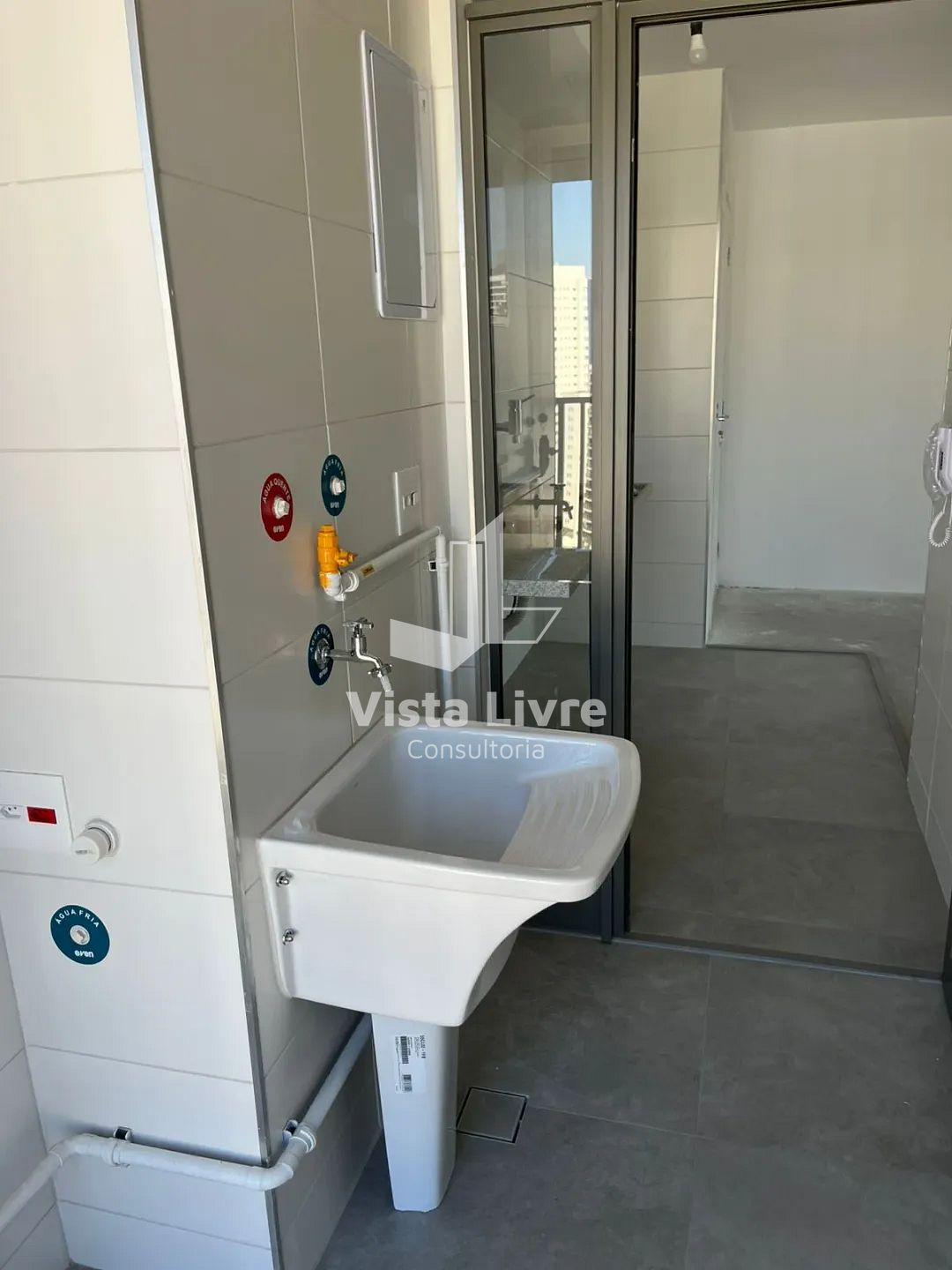 Apartamento à venda com 2 quartos, 62m² - Foto 4