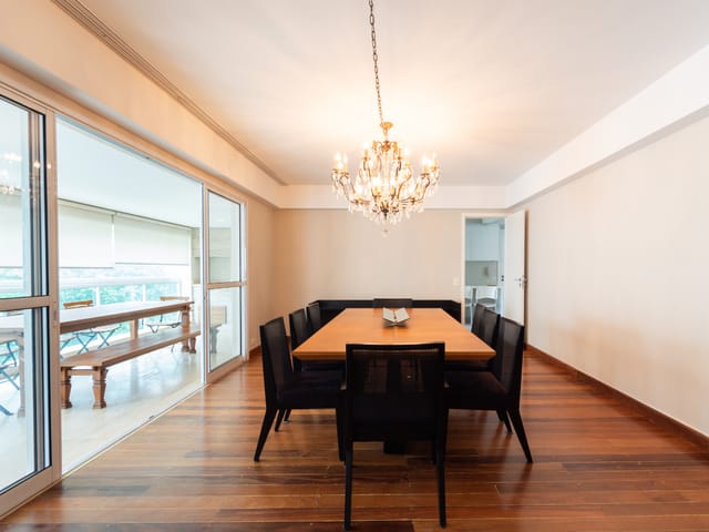 Apartamento com 204m² 3 quartos e 5 banheiros, à venda, no bairro Indianópolis em São Paulo