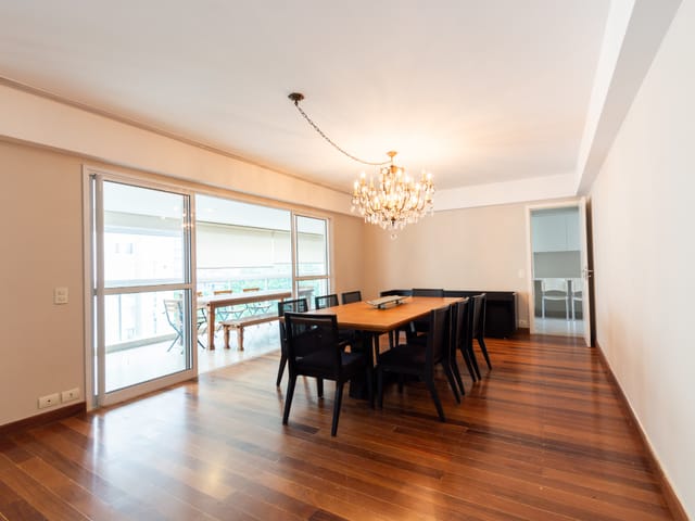 Apartamento com 204m² 3 quartos e 5 banheiros, à venda, no bairro Indianópolis em São Paulo