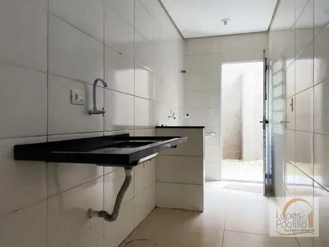 Apartamento com 70m² 2 quartos e 2 banheiros, à venda ou para alugar, no bairro Jardim Colonial em Atibaia