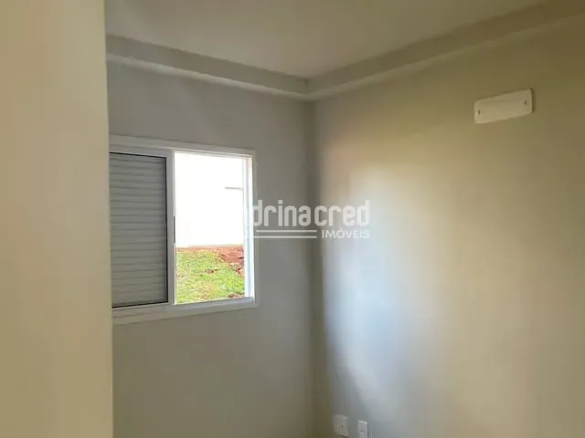 Apartamento com 76m² 2 quartos e 1 banheiro, à venda, no bairro Colinas em Londrina