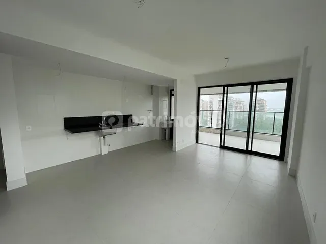 Apartamento 3 quartos e 3 banheiros, à venda, no bairro Barra da Tijuca em Rio de Janeiro