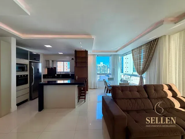 Apartamento com 161m² 3 quartos e 4 banheiros, à venda, no bairro Centro em Balneário Camboriú