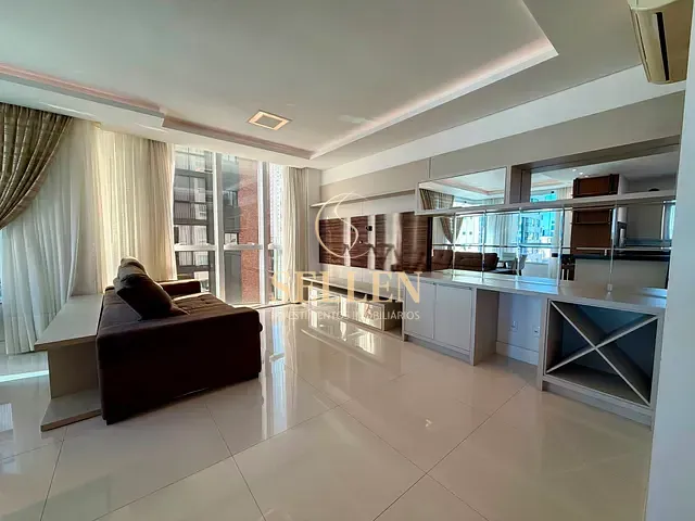 Apartamento com 161m² 3 quartos e 4 banheiros, à venda, no bairro Centro em Balneário Camboriú