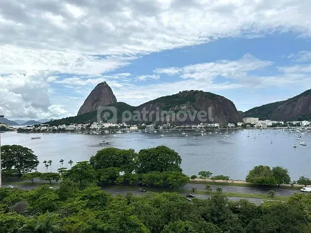Apartamento 4 quartos e 2 banheiros, à venda, no bairro Flamengo em Rio de Janeiro