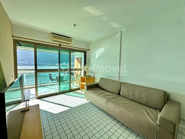 Apartamento 1 quarto e 2 banheiros, para alugar, no bairro Lagoa em Rio de Janeiro